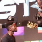 Amakye Dede crowning Kuami Eugen highlife king